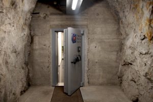 thumbnail_swiss-goldvault2