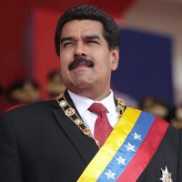 Venezuela verhongert, president begint muziekshow