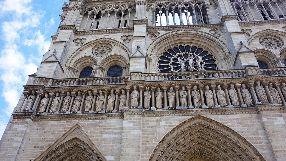 ECB levert financiële bijdrage voor wederopbouw Notre Dame