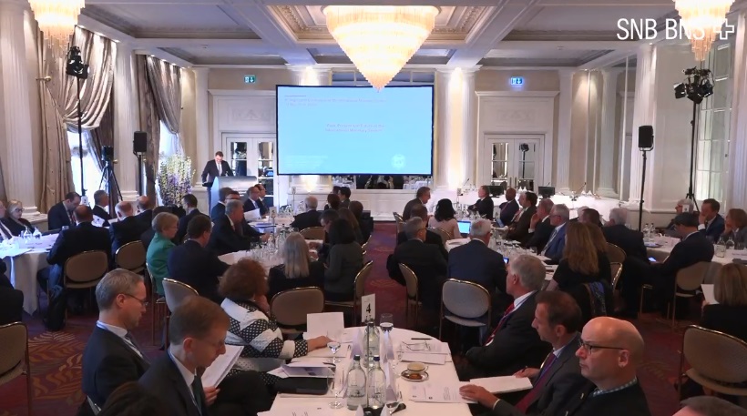 Centrale banken bespreken toekomst geldsysteem en rol virtuele munten