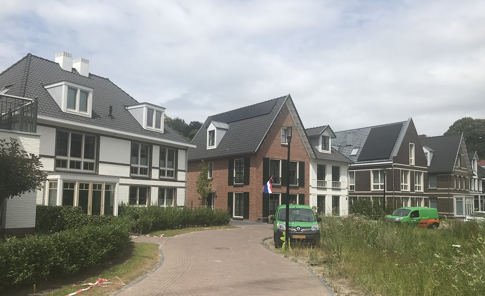Rabobank verwacht hardere stijging huizenprijzen als economie aantrekt